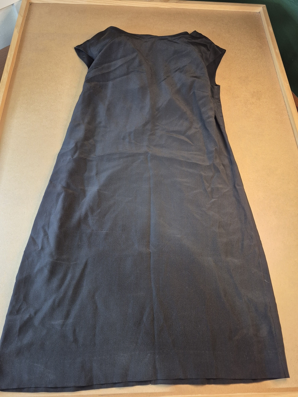 Cynthia Rowley Black Cap-Sleeve Midi Shift Dress